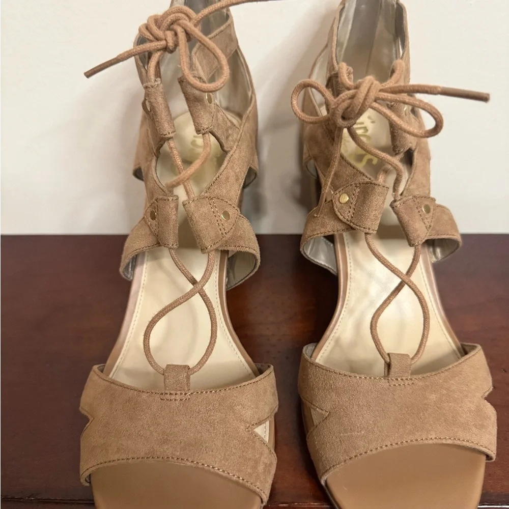 Circus by Sam Edelman “Emilia” Women's Tan Lace-Up Sandals in size 9.5